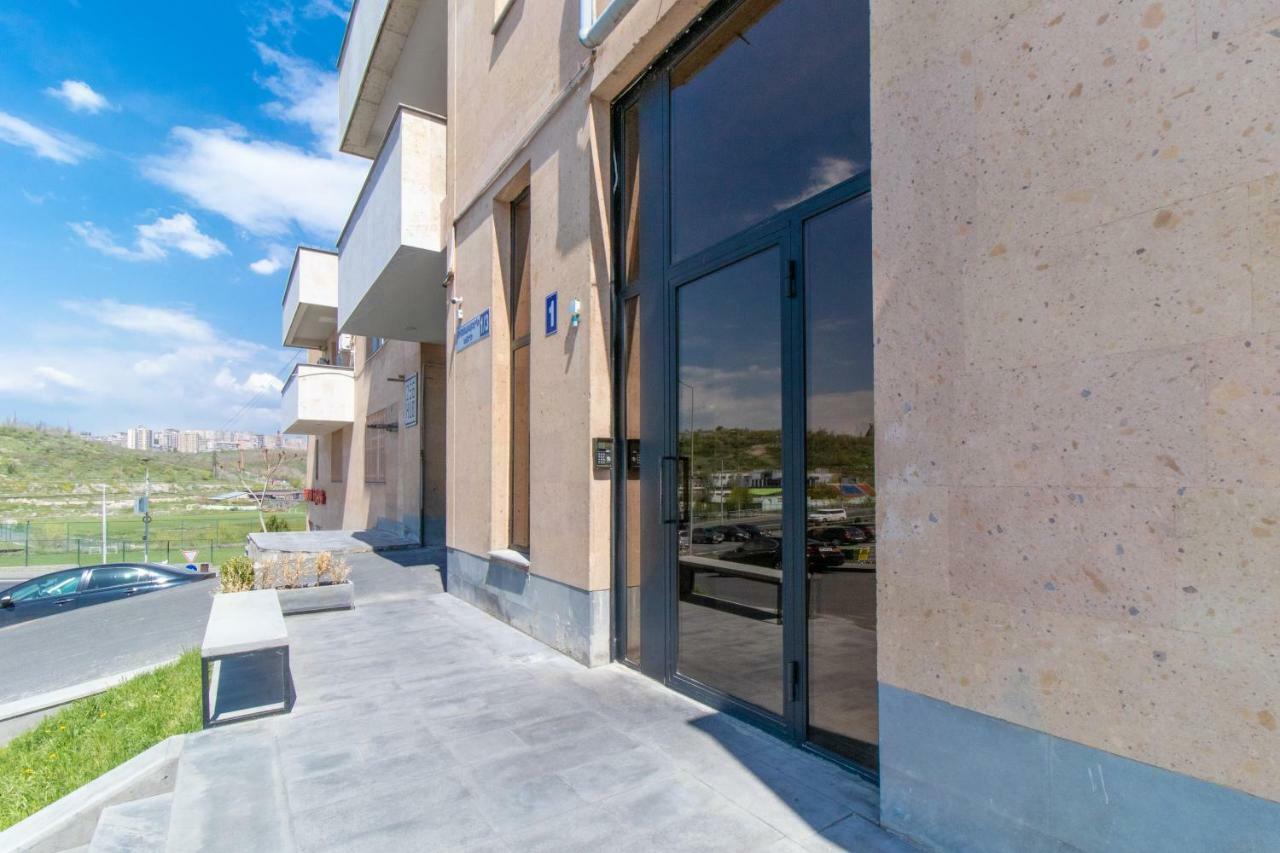 Stay Inn Apartments Near Dalma Garden Mall Yerevan Exterior photo